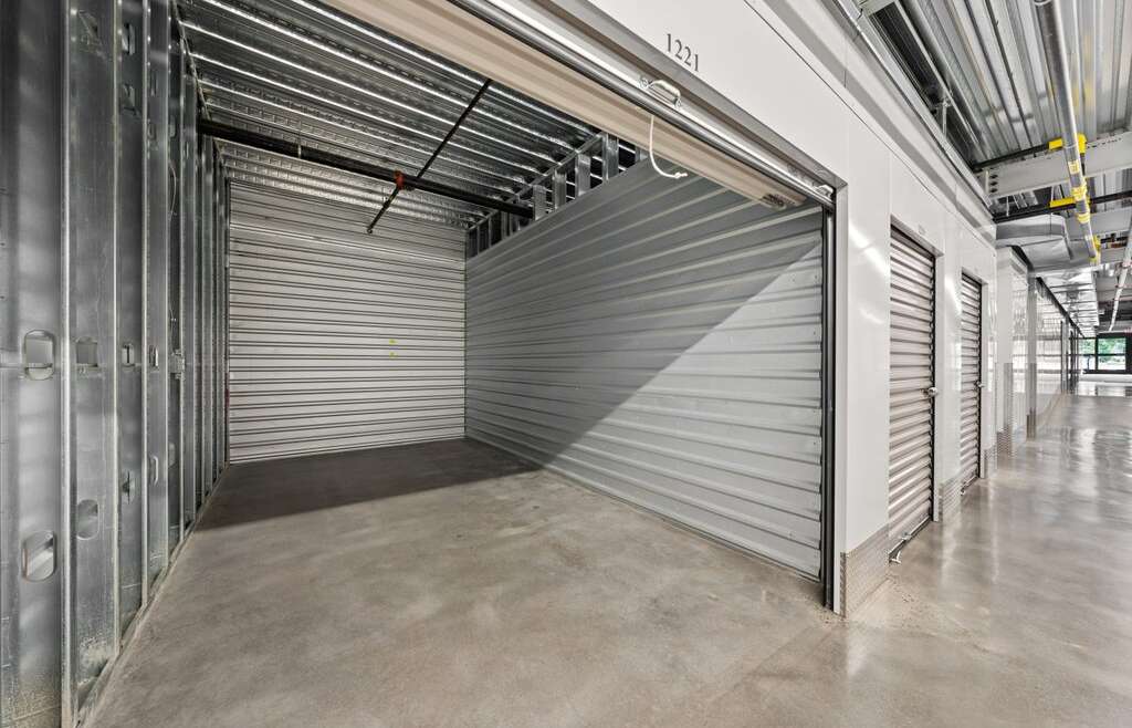 Why Your Business Needs a Storage Unit for Business Inventory in Darien, CT